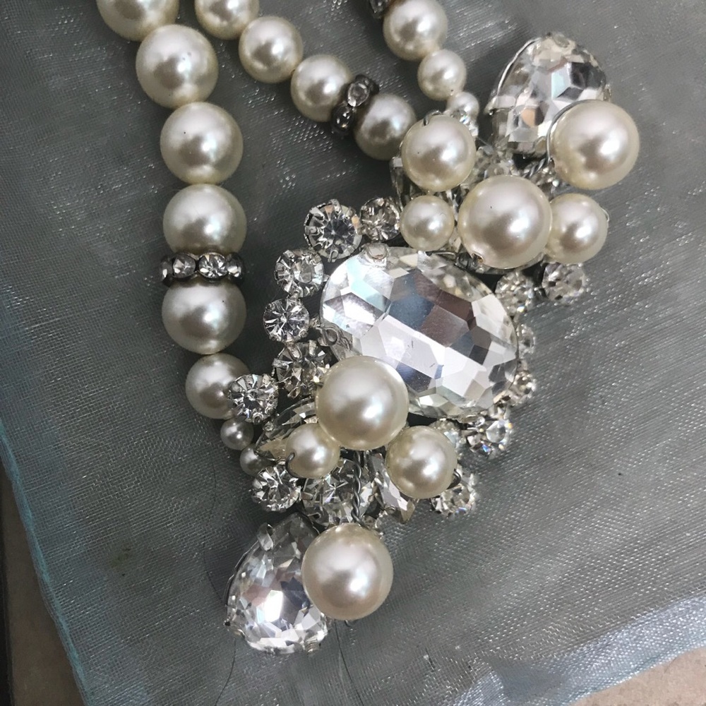 Handmade Pearl Bridal Statement Necklace - Picture 6 of 7